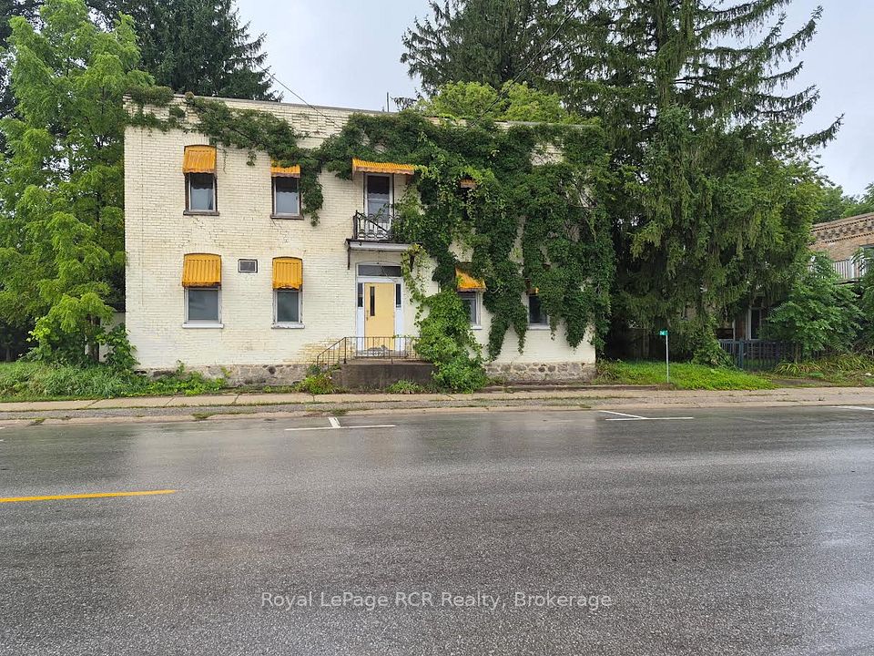14 Main Street S, Brockton, ON N0G 1S0