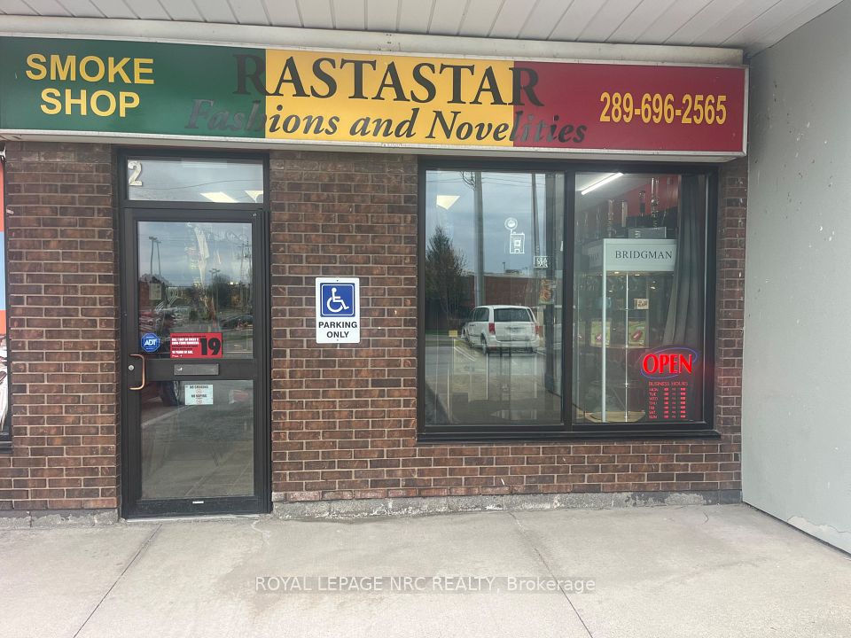 2A Tremont Drive 4, St. Catharines, ON L2T 2L2