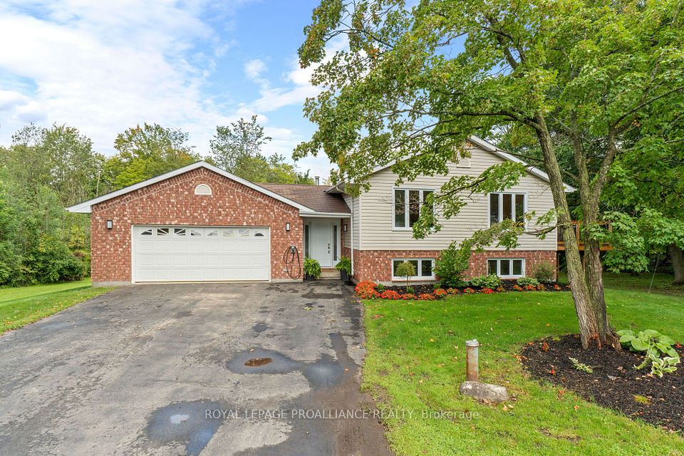 18 East Townline Road, Front of Yonge, ON K0E 1R0 at 18 East Townline Road, Front of Yonge, ON K0E 1R0, Front of Yonge, ON, K0E 1R0