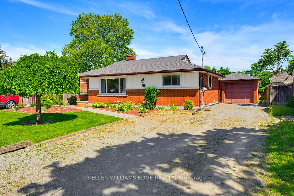 17 Broadmore Avenue, St. Catharines, ON L2M 6A4 at 17 Broadmore Avenue, St. Catharines, ON L2M 6A4, St. Catharines, ON, L2M 6A4