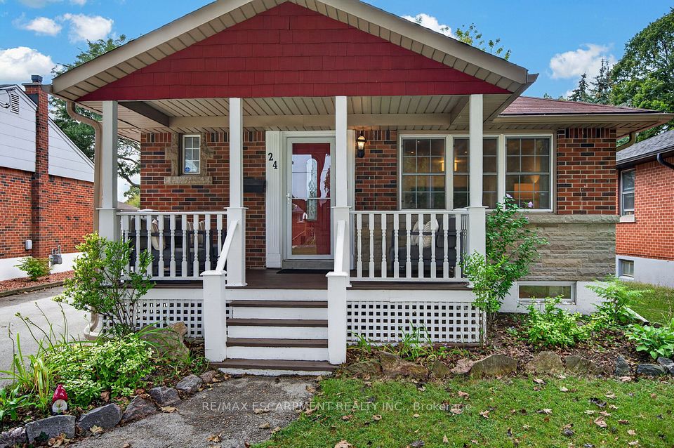 24 Castlefield Drive, Hamilton, ON L8T 3R2 at 24 Castlefield Drive, Hamilton, ON L8T 3R2, Hamilton, ON, L8T 3R2
