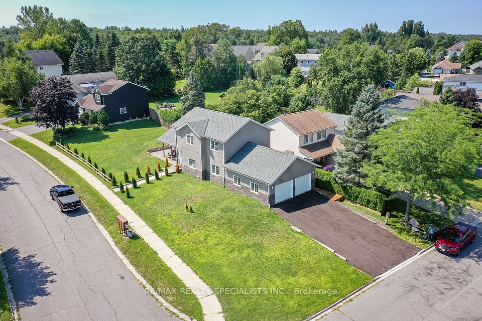 15 Lankin Avenue, Bracebridge, ON P1L 1Y4 at 15 Lankin Avenue, Bracebridge, ON P1L 1Y4, Bracebridge, ON, P1L 1Y4