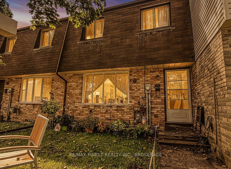 913 Oakview Avenue, Kingston, ON K7M 6V4 at 913 Oakview Avenue, Kingston, ON K7M 6V4, Kingston, ON, K7M 6V4
