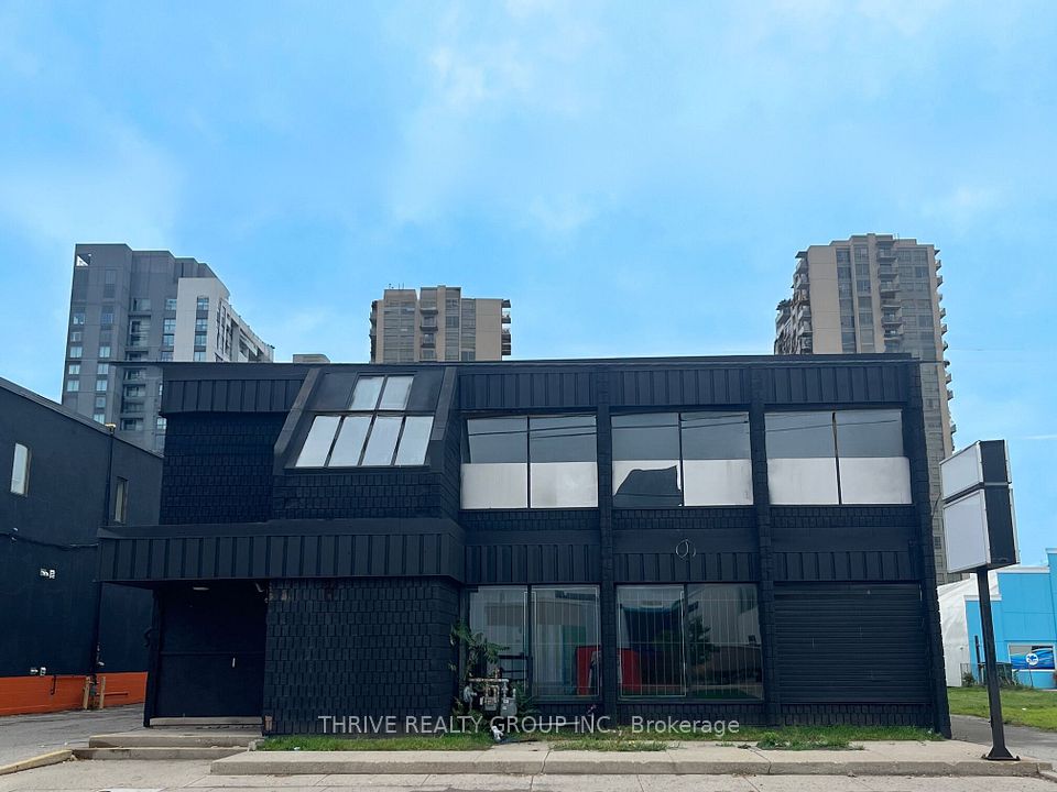 724 York Street, London East, ON N5W 2S8