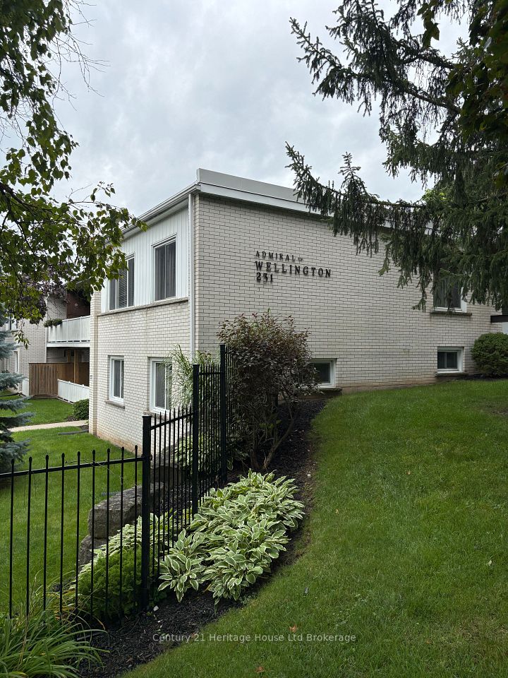 231 Wellington Street N, Woodstock, ON N4S 6S1