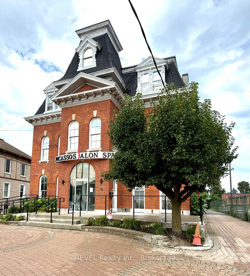 15 Welland Avenue, St. Catharines, ON L2R 2M1