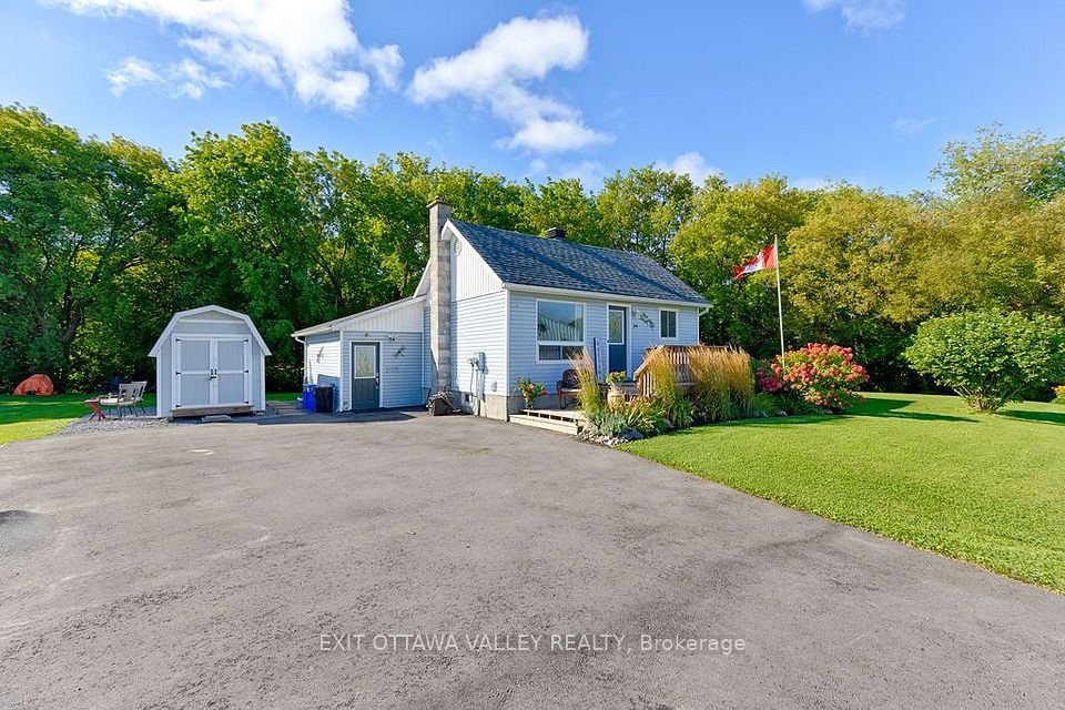 39 Creek Street, Whitewater Region, ON K0J 2L0 at 39 Creek Street, Whitewater Region, ON K0J 2L0, Whitewater Region, ON, K0J 2L0