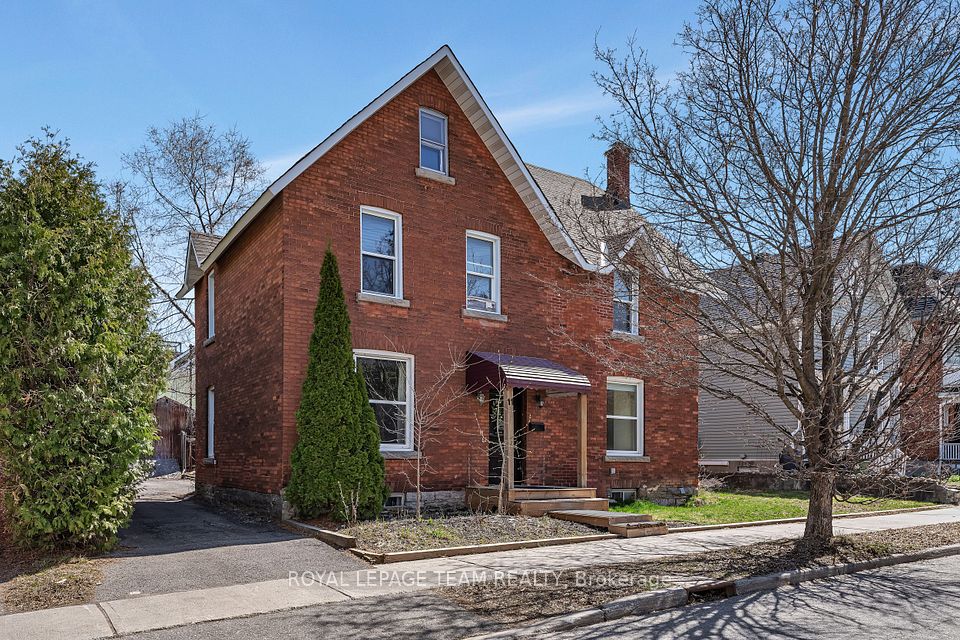 11 Sherbrooke Avenue, West Centre Town, ON K1Y 1R8 at 11 Sherbrooke Avenue, West Centre Town, ON K1Y 1R8, West Centre Town, ON, K1Y 1R8