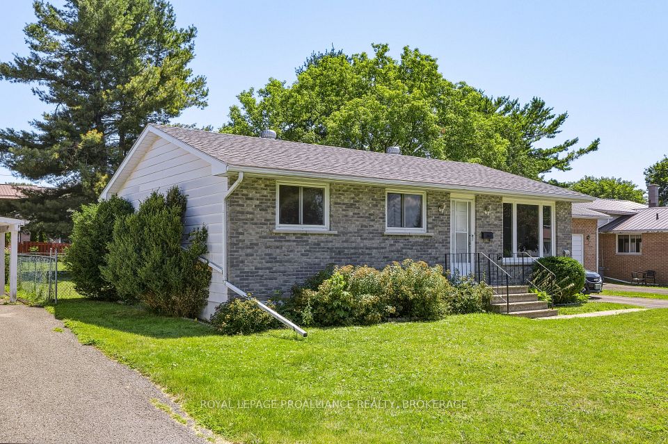 367 Georgiana Street, Gananoque, ON K7G 1N1 at 367 Georgiana Street, Gananoque, ON K7G 1N1, Gananoque, ON, K7G 1N1
