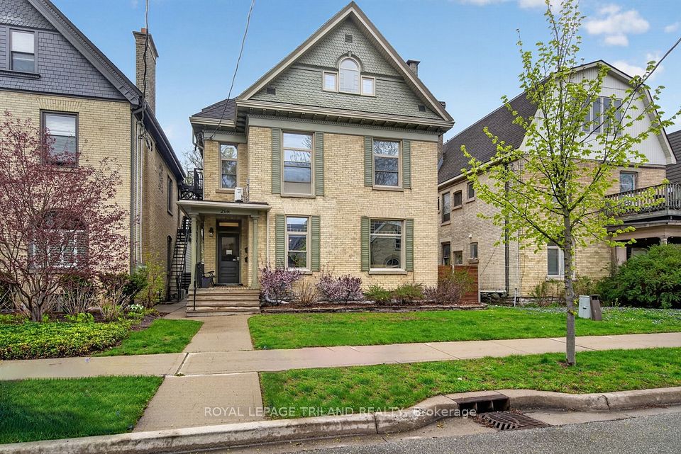 298 Hyman Street, London East, ON N6B 2G7
