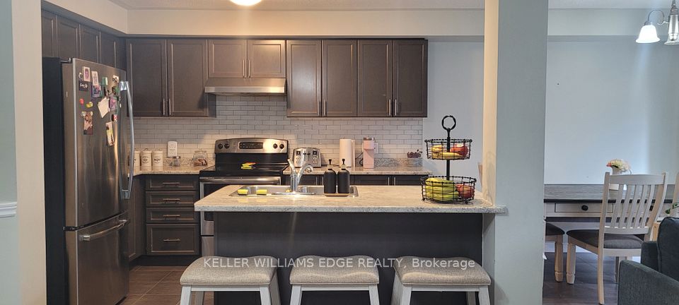 Att/Row/Townhouse at 90 Bloom Crescent, Hamilton, ON L0R 1P0, Hamilton