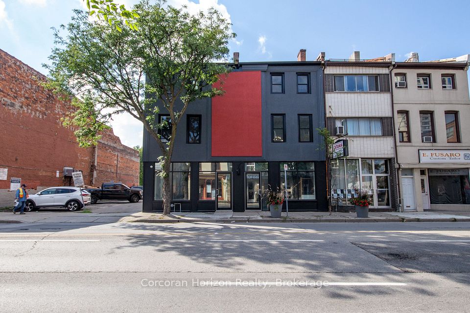 90 John Street S Full, Hamilton, ON L8N 2C1