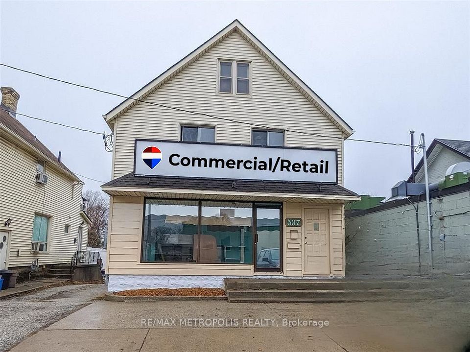 537 Christina Street N, Sarnia, ON N7T 5W5