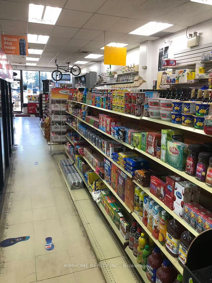4396 King Street E 102, Kitchener, ON N2P 2G1