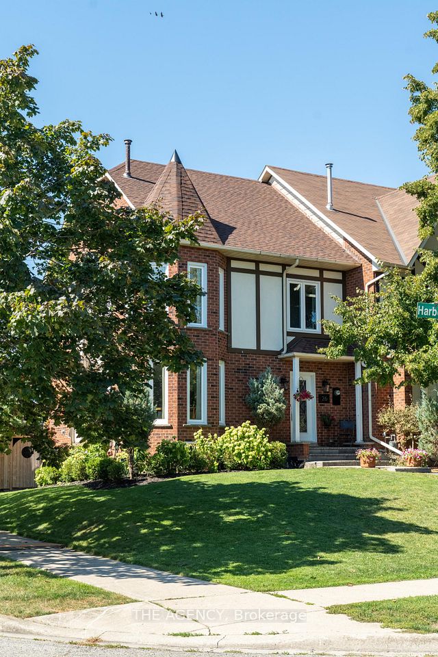 Att/Row/Townhouse at 26 Harbour Drive, Hamilton, ON L8E 4Z5, Hamilton