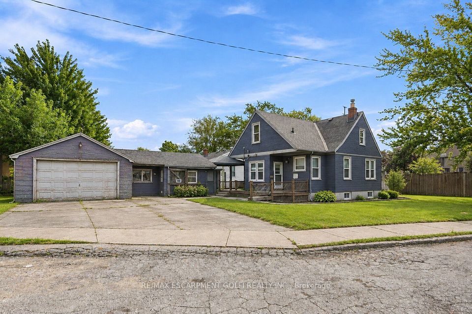 240 Pelham Road, St. Catharines, ON L2S 1X6 at 240 Pelham Road, St. Catharines, ON L2S 1X6, St. Catharines, ON, L2S 1X6