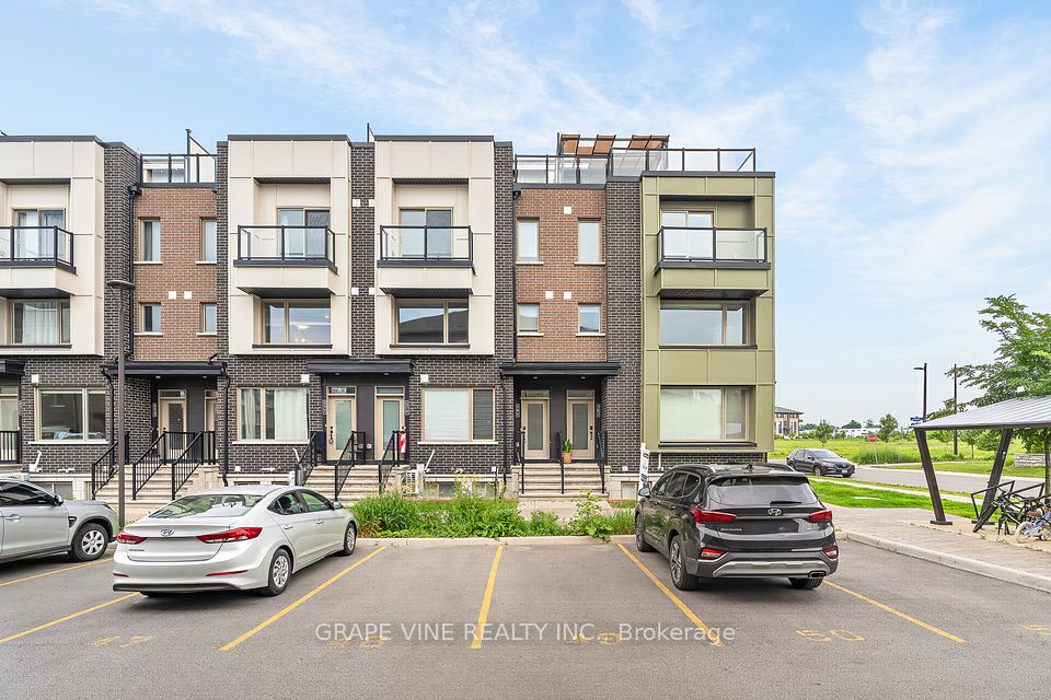 581 Takamose Private 216, Manor Park - Cardinal Glen and Area, ON K1K 4Z4 at 581 Takamose Private 216, Manor Park - Cardinal Glen and Area, ON K1K 4Z4, Manor Park - Cardinal Glen and Area, ON, K1K 4Z4