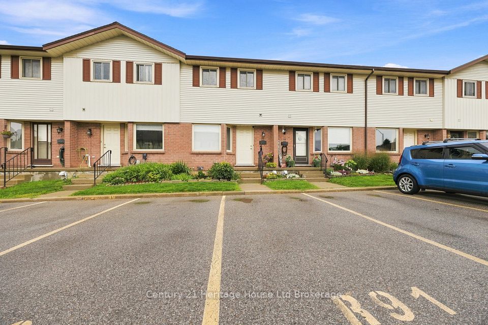 1115 Nellis Street 33, Woodstock, ON N4T 1P6 at 1115 Nellis Street 33, Woodstock, ON N4T 1P6, Woodstock, ON, N4T 1P6