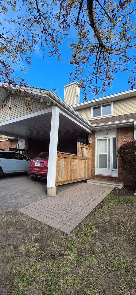 38 Paddington Private, Hunt Club - South Keys and Area, ON K1V 0T2 at 38 Paddington Private, Hunt Club - South Keys and Area, ON K1V 0T2, Hunt Club - South Keys and Area, ON, K1V 0T2