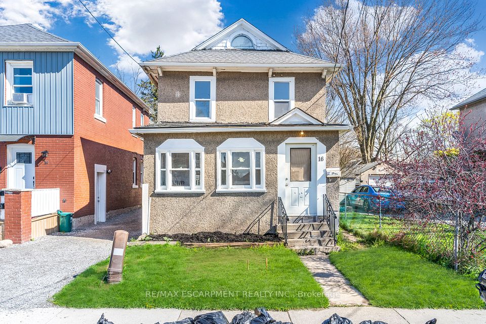 16 Albert Street, Welland, ON L3B 4L2 at 16 Albert Street, Welland, ON L3B 4L2, Welland, ON, L3B 4L2