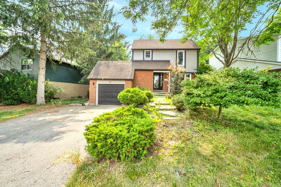 Detached at 37 Ferman (Upper) Drive, Guelph, ON N1H 7C9, Guelph