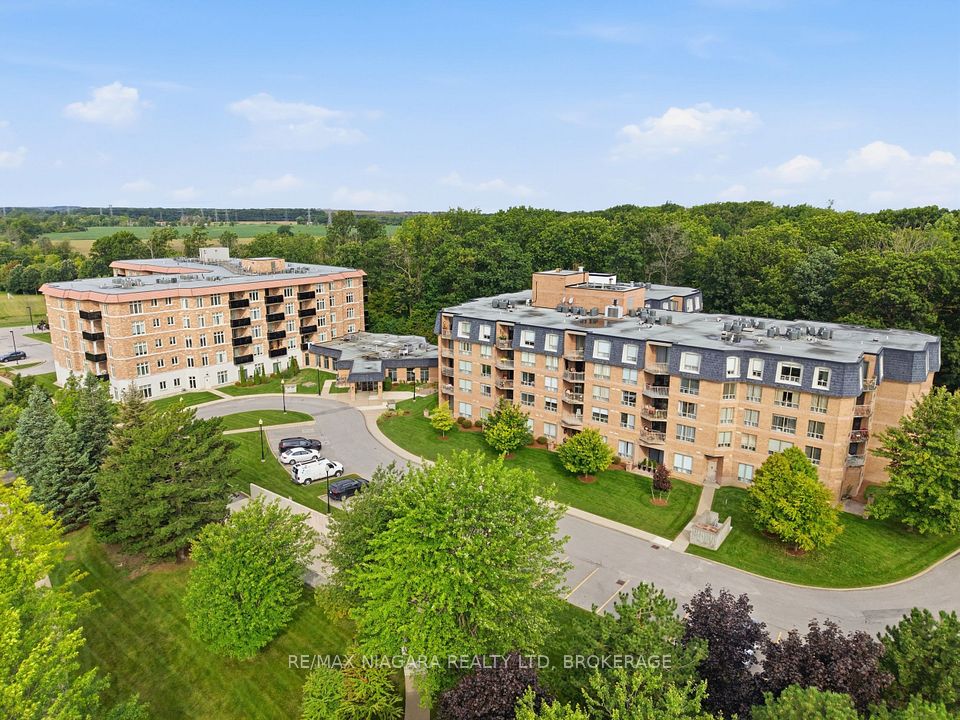8111 Forest Glen Drive 424, Niagara Falls, ON L2H 2Y7 at 8111 Forest Glen Drive 424, Niagara Falls, ON L2H 2Y7, Niagara Falls, ON, L2H 2Y7