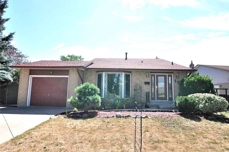 20 Ainsworth Street, Hamilton, ON L8J 1T1 at 20 Ainsworth Street, Hamilton, ON L8J 1T1, Hamilton, ON, L8J 1T1
