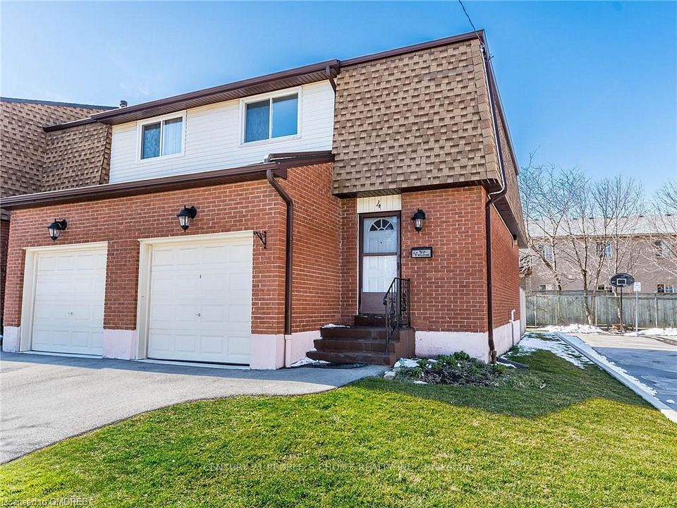 Condo Townhouse at 899 Stone Church Road E 4, Hamilton, ON L8W 1B2, Hamilton