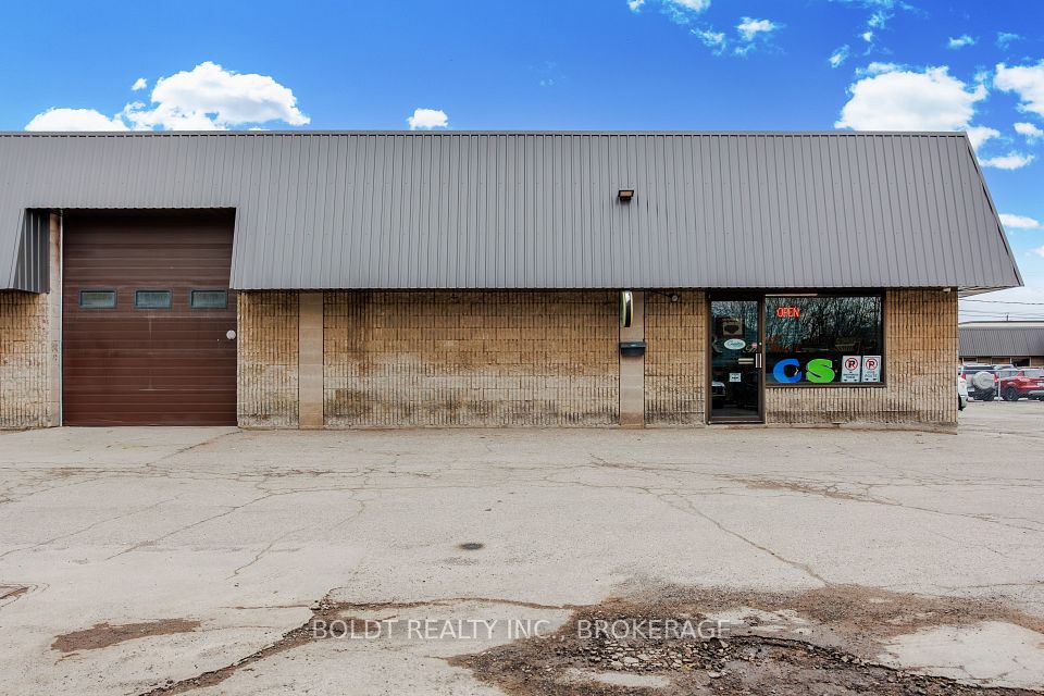 52 Scott Street W 3, St. Catharines, ON L2R 1C9