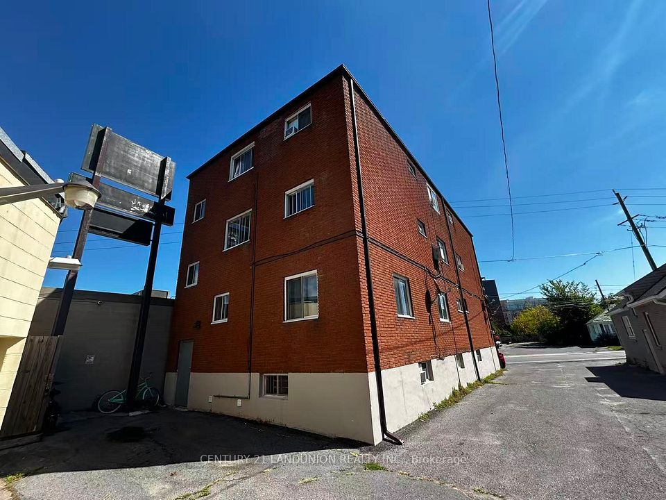 442 Macdonnell Street, Kingston, ON K7L 4E4