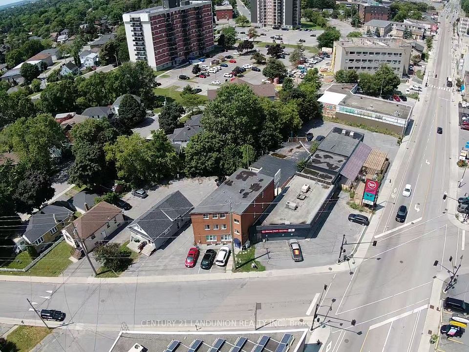 442 Macdonnell Street, Kingston, ON K7L 4E4