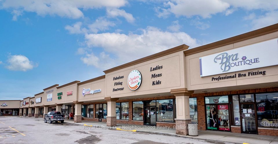 1135 Lansdowne Street W 231, Peterborough, ON K9J 7M2