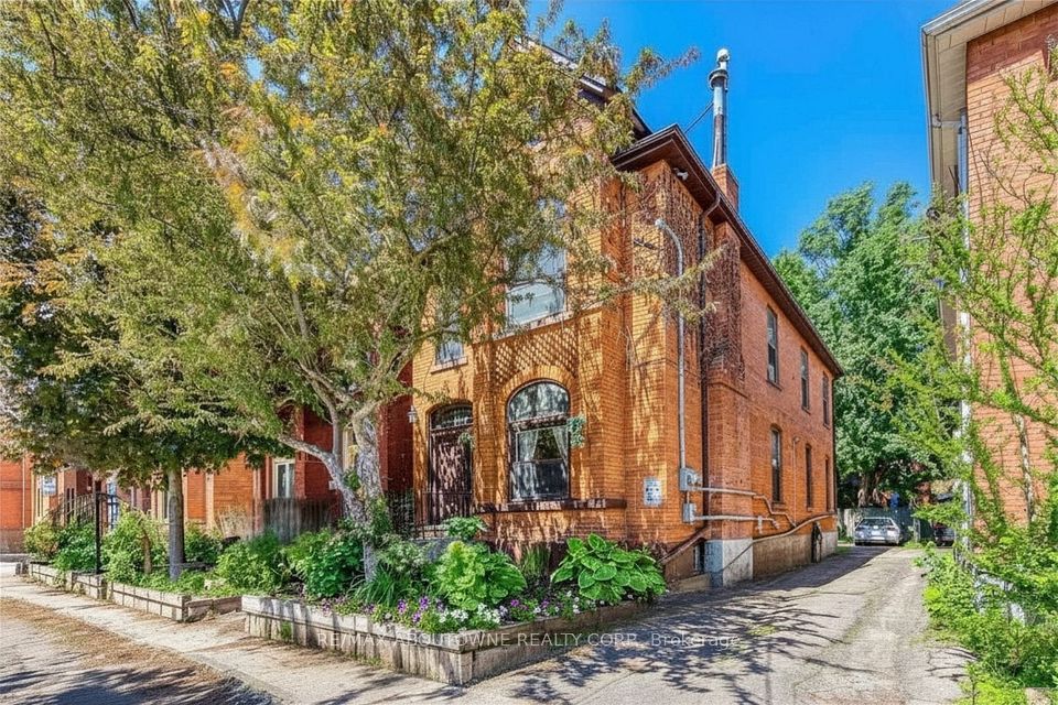 Duplex at 100 Grant Avenue, Hamilton, ON L8N 2X7, Hamilton