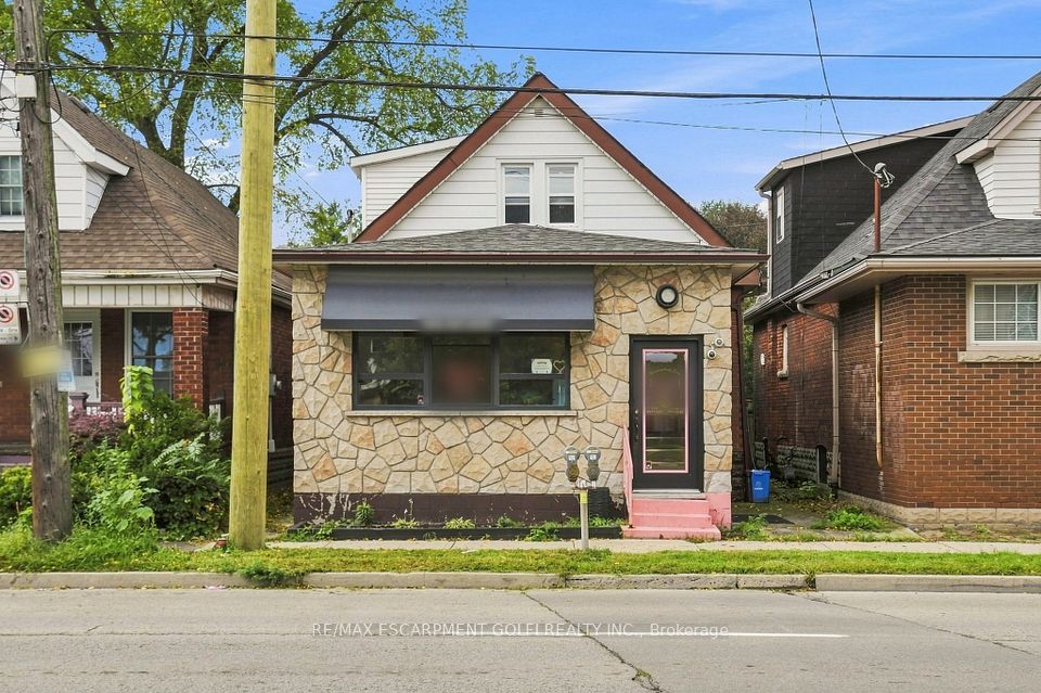 1500 King Street E, Hamilton, ON L8K 1S8