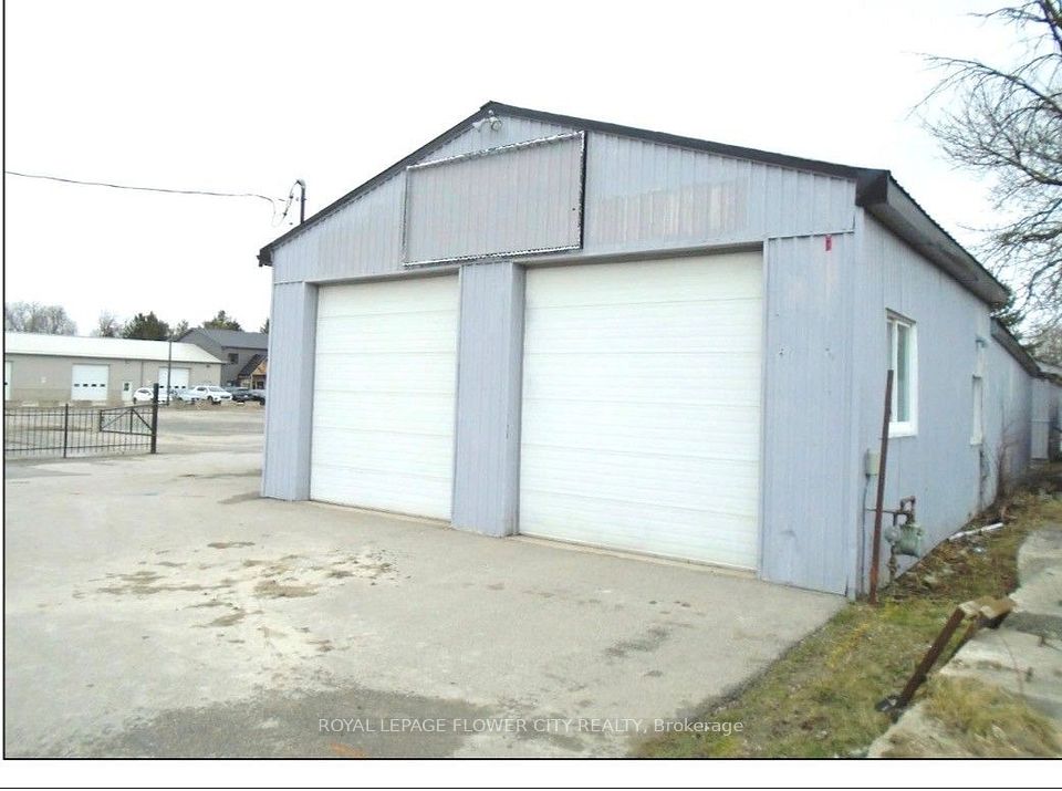 676 Lorne Avenue E, Stratford, ON N5A 6S5