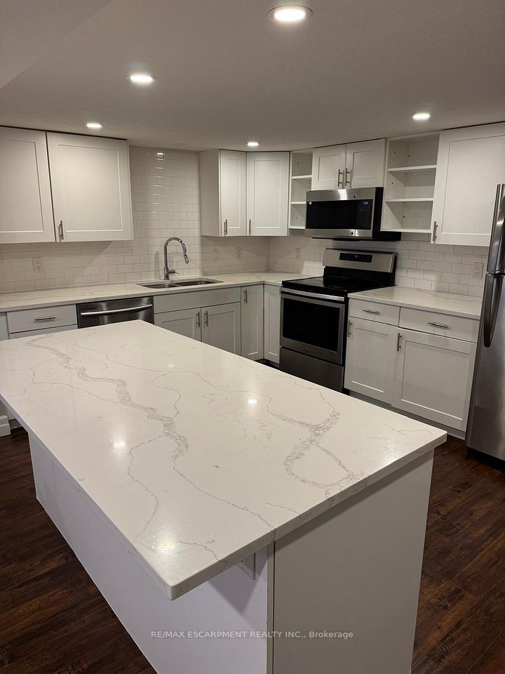 Detached at 56 Siebert Avenue 2, Kitchener, ON N2C 2A7, Kitchener