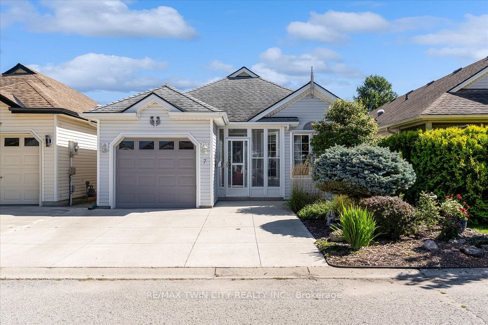 7 Aspen Lane, Norfolk, ON N0E 1M0 at 7 Aspen Lane, Norfolk, ON N0E 1M0, Norfolk, ON, N0E 1M0