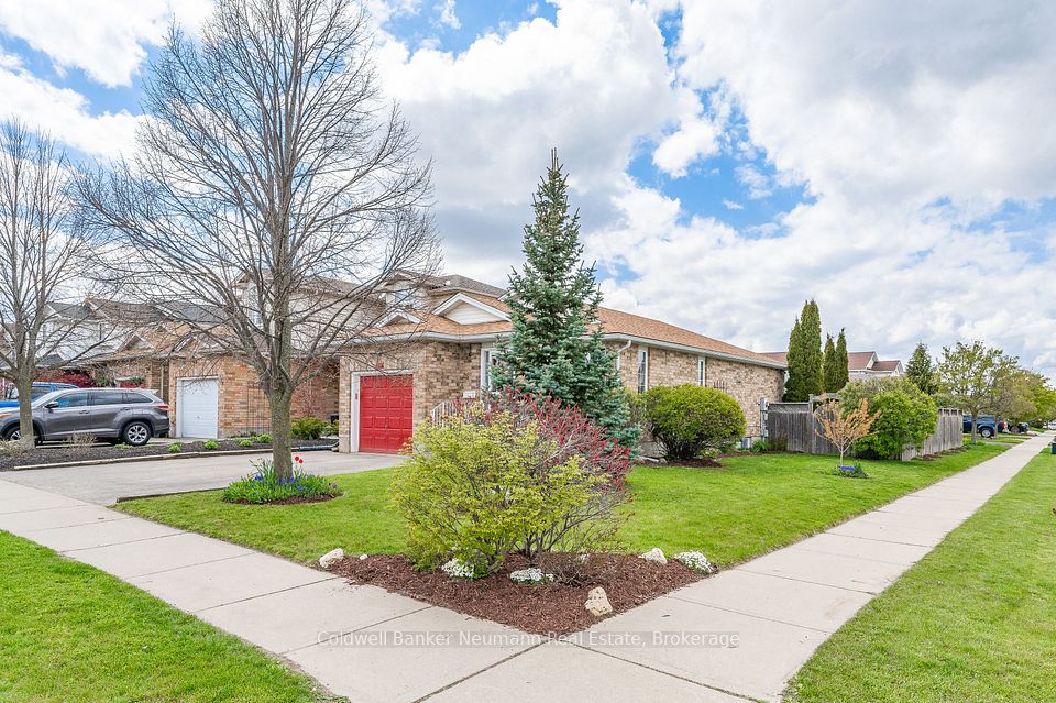 116 Doyle Drive, Guelph, ON N1G 5B4 at 116 Doyle Drive, Guelph, ON N1G 5B4, Guelph, ON, N1G 5B4