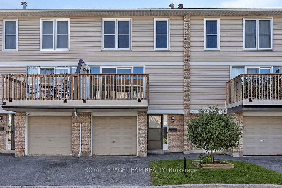 284 Dalehurst Drive D, Tanglewood - Grenfell Glen - Pineglen, ON K2G 4J5 at 284 Dalehurst Drive D, Tanglewood - Grenfell Glen - Pineglen, ON K2G 4J5, Tanglewood - Grenfell Glen - Pineglen, ON, K2G 4J5