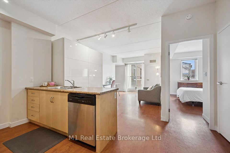 Condo Apartment at 5 Gordon Street 208, Guelph, ON N1H 4G8, Guelph