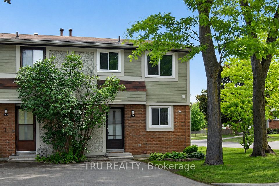 16-164 BARROW Crescent, Kanata, ON K2L 2J1 at 16-164 BARROW Crescent, Kanata, ON K2L 2J1, Kanata, ON, K2L 2J1