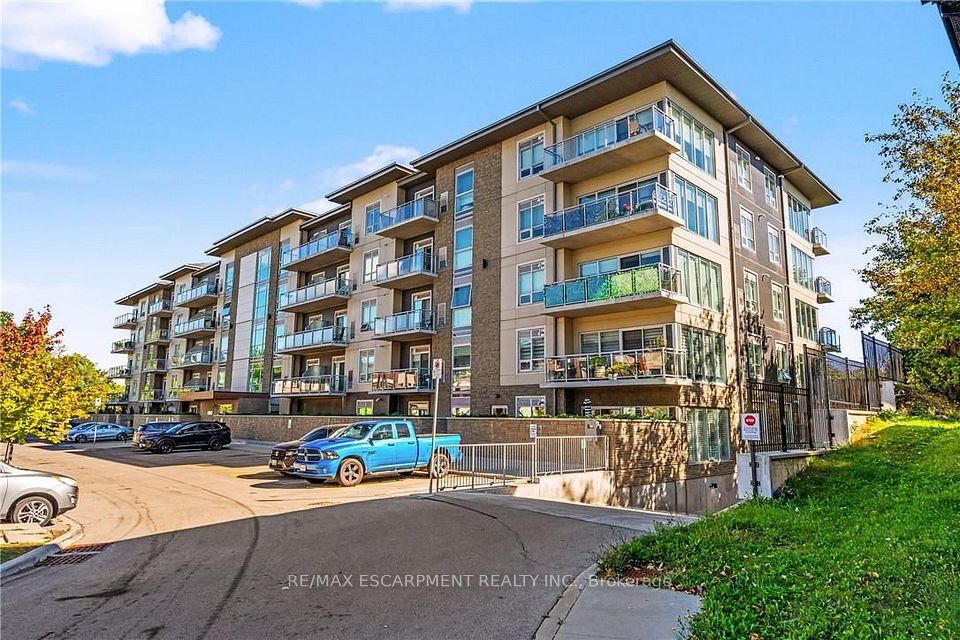 16 MARKLE Crescent 413, Hamilton, ON L9G 0H4 at 16 MARKLE Crescent 413, Hamilton, ON L9G 0H4, Hamilton, ON, L9G 0H4