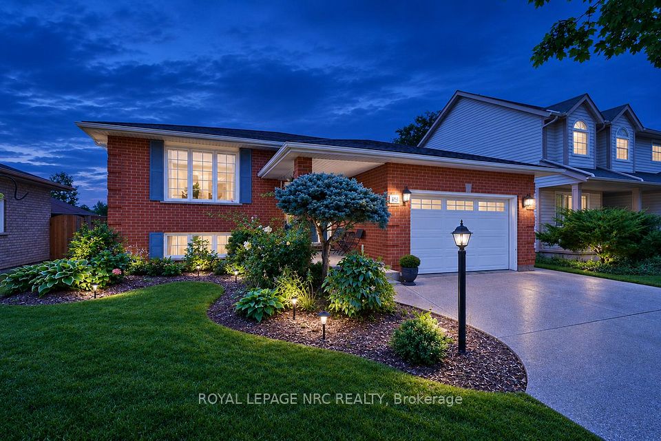 39 West Farmington Drive, St. Catharines, ON L2S 3S3 at 39 West Farmington Drive, St. Catharines, ON L2S 3S3, St. Catharines, ON, L2S 3S3
