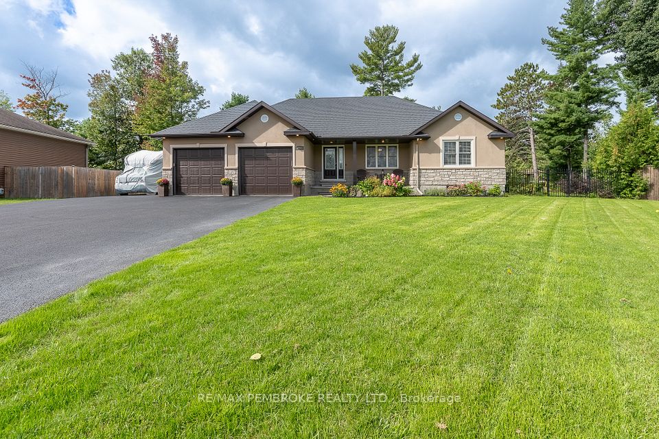 221 Oriole Crescent, Petawawa, ON K8H 0A7 at 221 Oriole Crescent, Petawawa, ON K8H 0A7, Petawawa, ON, K8H 0A7