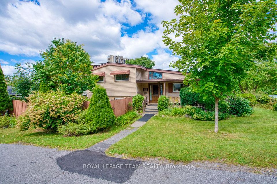 220 Ancaster Avenue, Woodroffe, ON K2B 5B3 at 220 Ancaster Avenue, Woodroffe, ON K2B 5B3, Woodroffe, ON, K2B 5B3