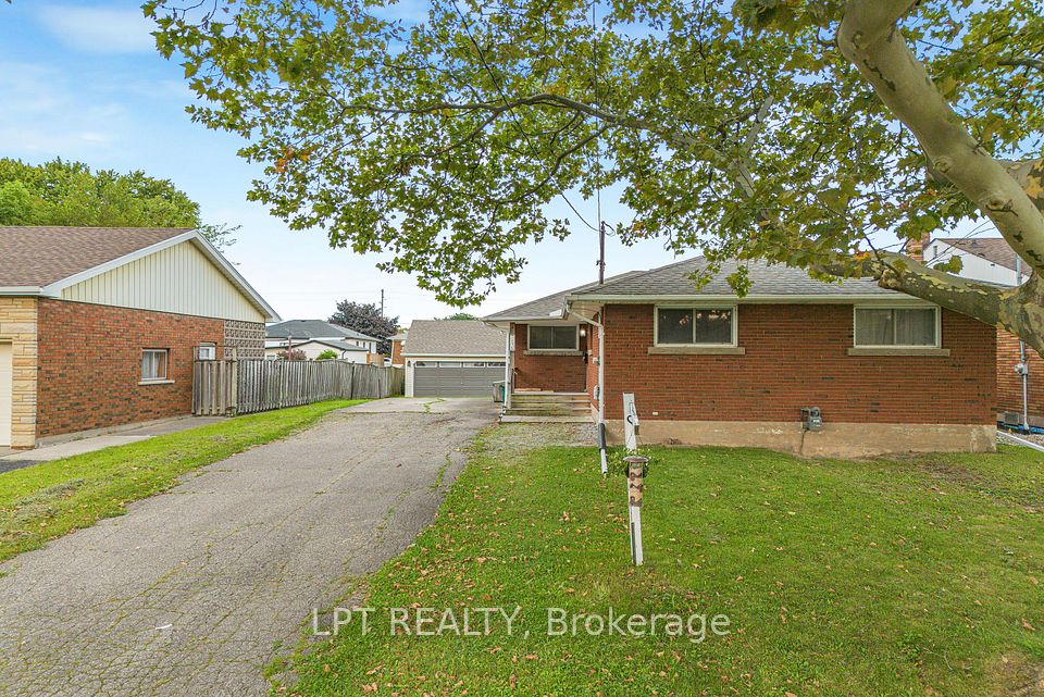 7156 Warden Avenue, Niagara Falls, ON L2G 5P8 at 7156 Warden Avenue, Niagara Falls, ON L2G 5P8, Niagara Falls, ON, L2G 5P8