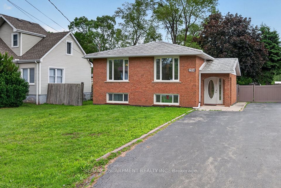 Detached at 294 Jones Road 2 (lower), Hamilton, ON L8E 5L8, Hamilton