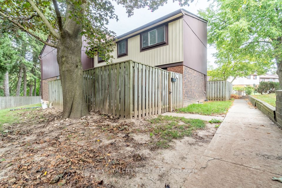 45 Marksam Road 121, Guelph, ON N1H 6Y9 at 45 Marksam Road 121, Guelph, ON N1H 6Y9, Guelph, ON, N1H 6Y9