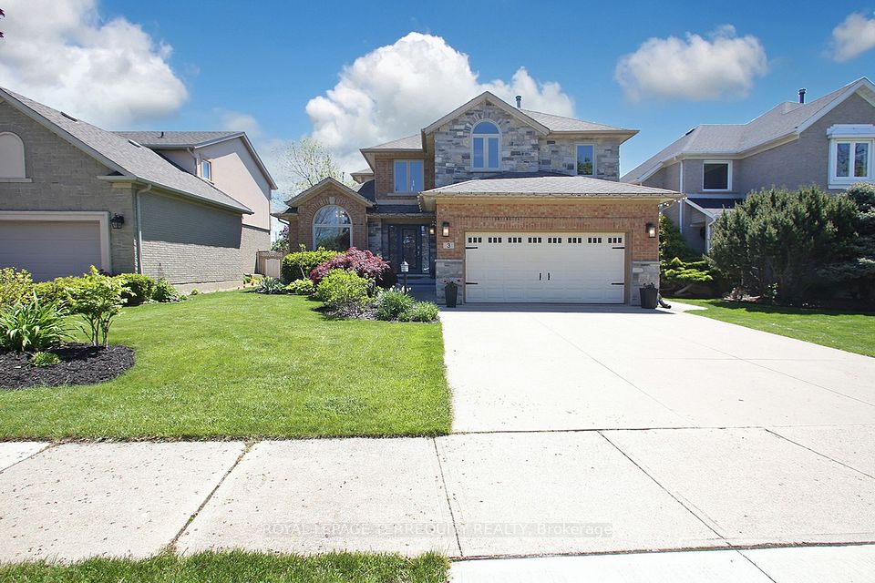 3 Riviera Ridge, Hamilton, ON L8E 5E5 at 3 Riviera Ridge, Hamilton, ON L8E 5E5, Hamilton, ON, L8E 5E5