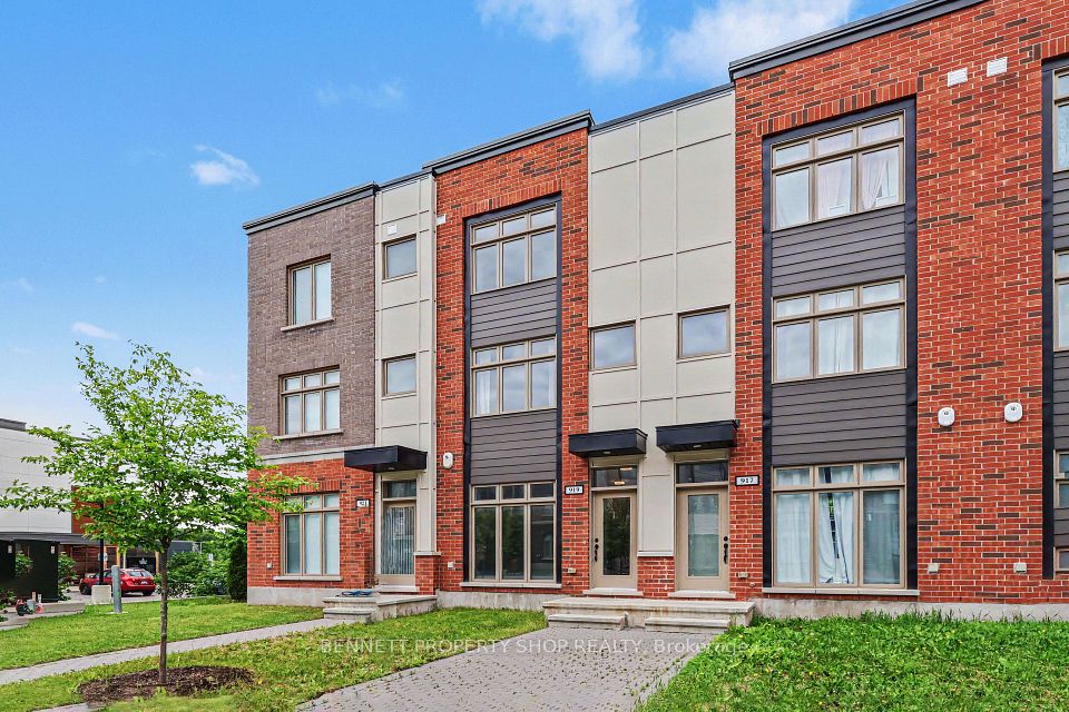 919 Moses Tennisco Street, Manor Park - Cardinal Glen and Area, ON K1K 5A8 at 919 Moses Tennisco Street, Manor Park - Cardinal Glen and Area, ON K1K 5A8, Manor Park - Cardinal Glen and Area, ON, K1K 5A8